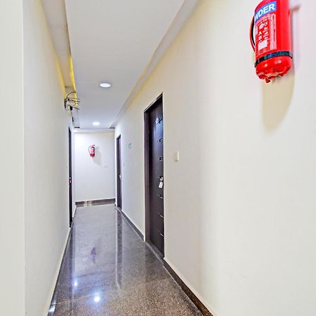 Super Hotel O Kondapur Hyderabad Formerly Dunes Inn Kondapur (Telangana) ภายนอก รูปภาพ
