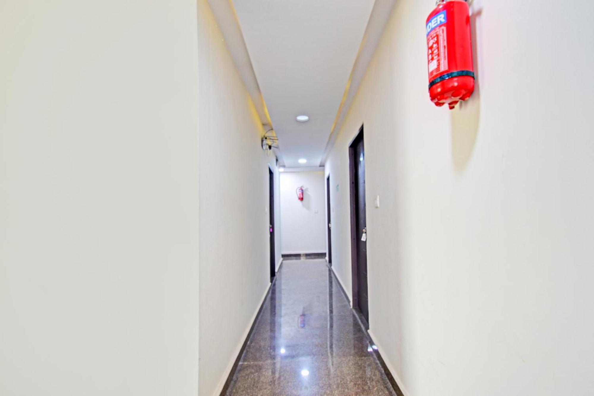 Super Hotel O Kondapur Hyderabad Formerly Dunes Inn Kondapur (Telangana) ภายนอก รูปภาพ